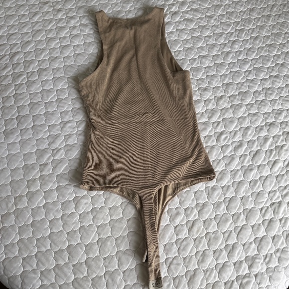 Lovers and Friends Reading Bodysuit Size Small Tank - Picture 2 of 4